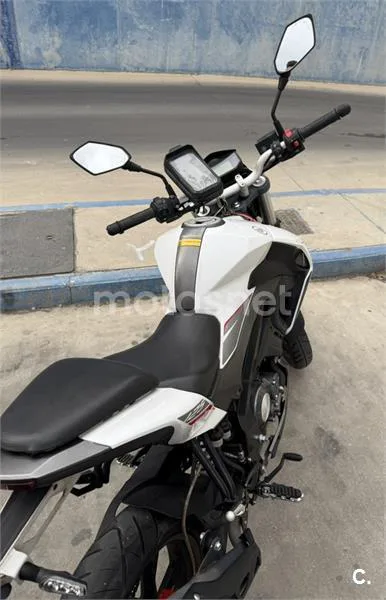 Keeway RKF 125 - Vista 3