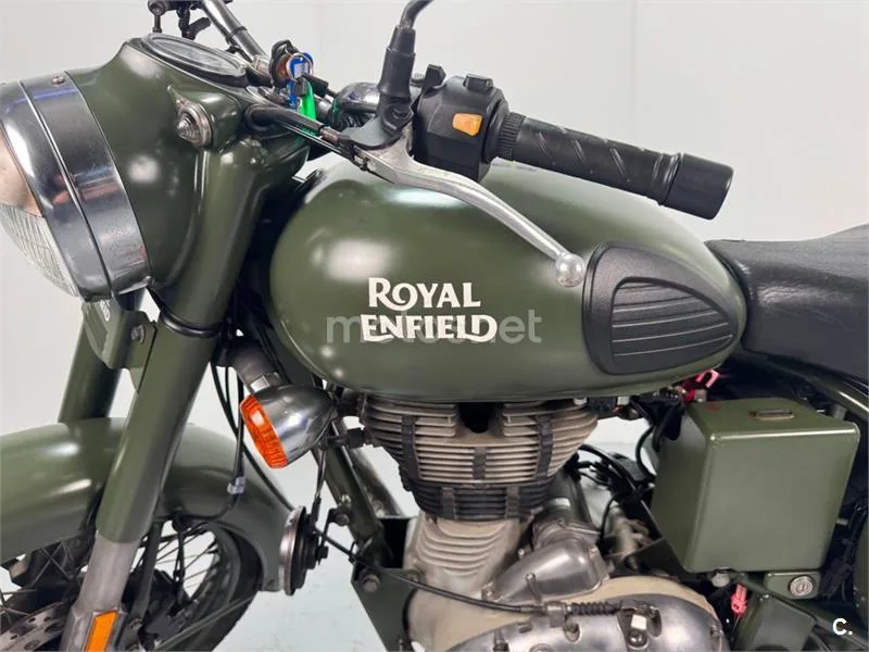 Royal Enfield Classic – Vista 13