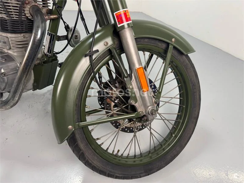 Royal Enfield Classic – Vista 6