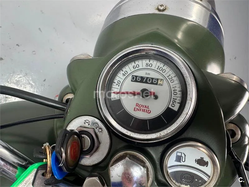 Royal Enfield Classic – Vista 10