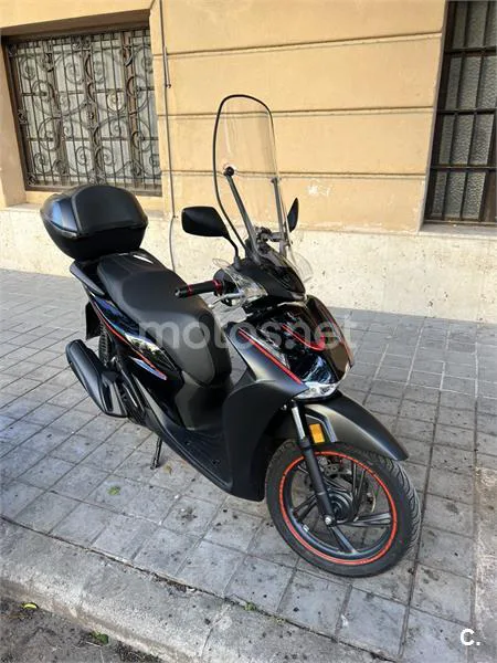 Honda SH 125i – Vista 3