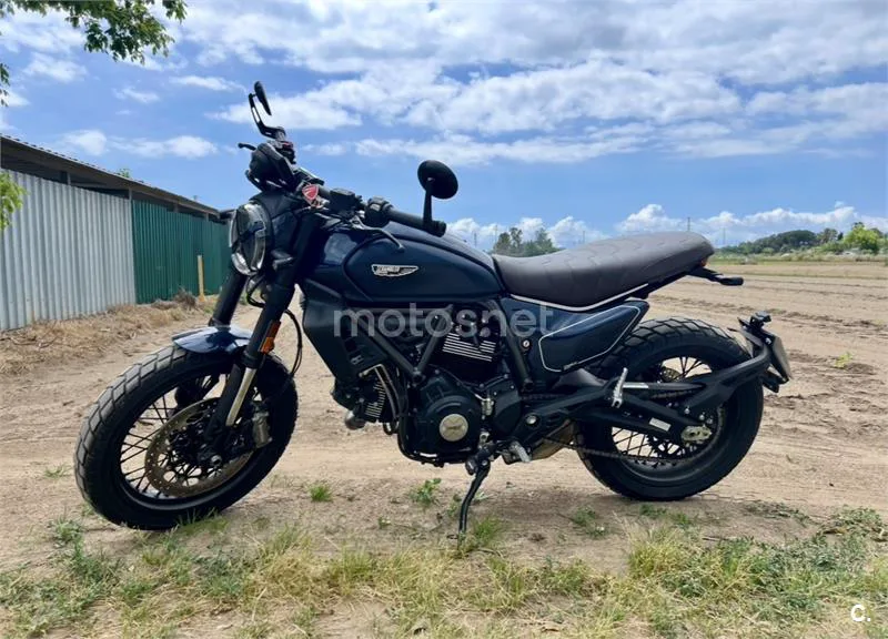 Ducati Scrambler – Vista 2