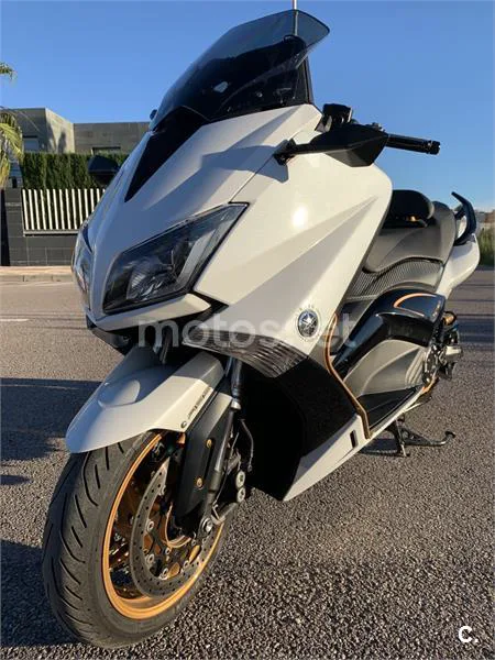 Yamaha TMAX 530 – Vista 3