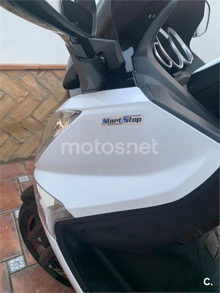 SYM Joymax 300 – Vista 9