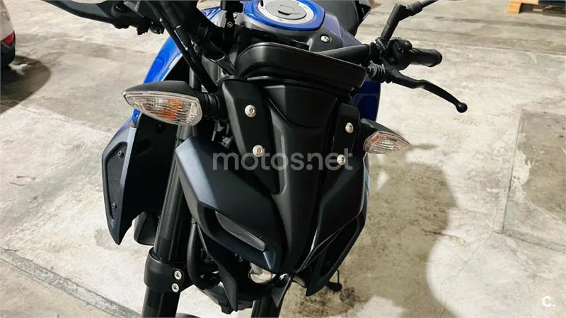 Yamaha MT-125 – Vista 8