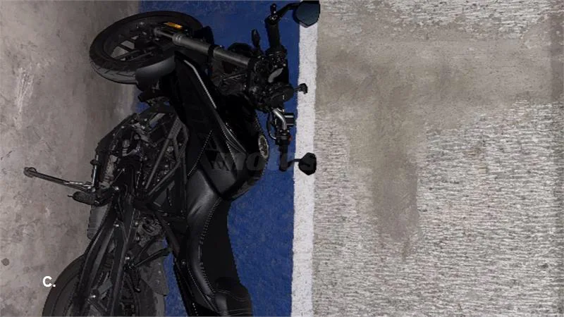 Voge 125 R – Vista 3