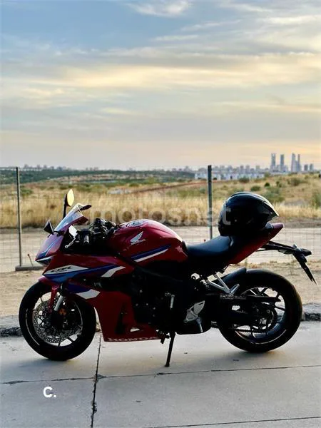 Honda CB 650 R – Vista 7