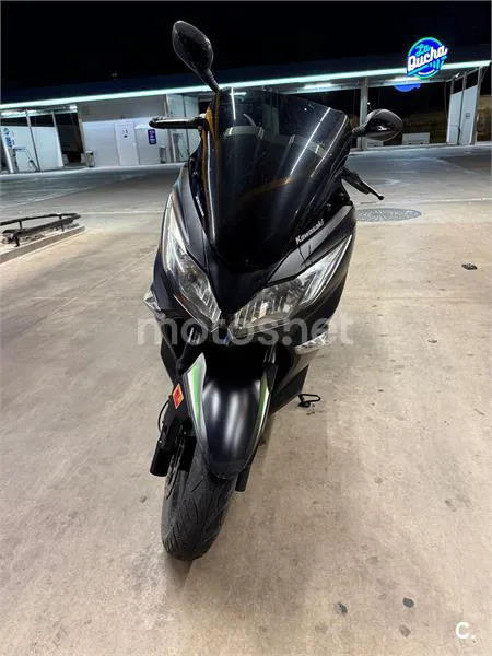 Kawasaki J125 - Vista 3