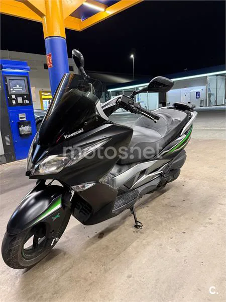 Kawasaki J125 - Vista 4