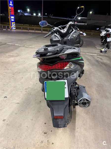Kawasaki J125 - Vista 6