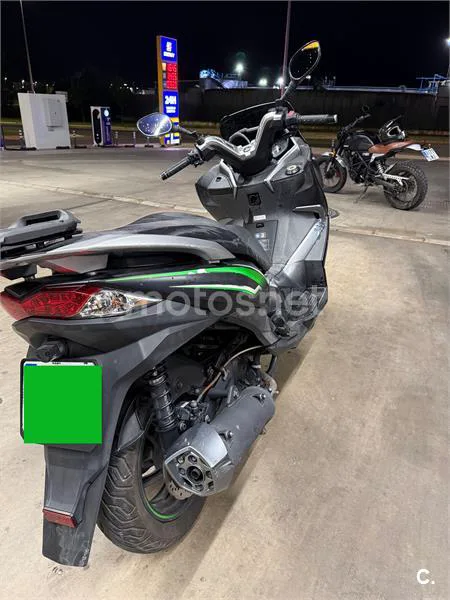 Kawasaki J125 - Vista 7