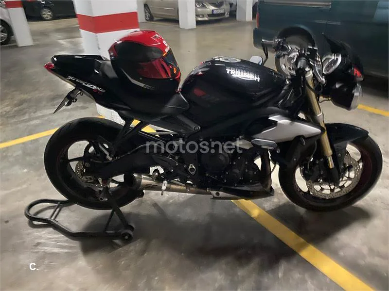 Triumph Street Triple – Vista 2