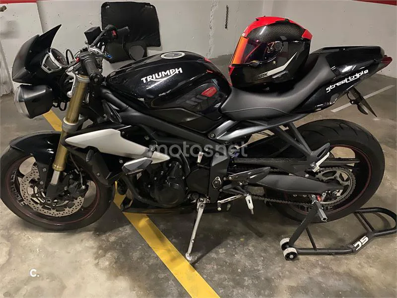 Triumph Street Triple – Vista 4
