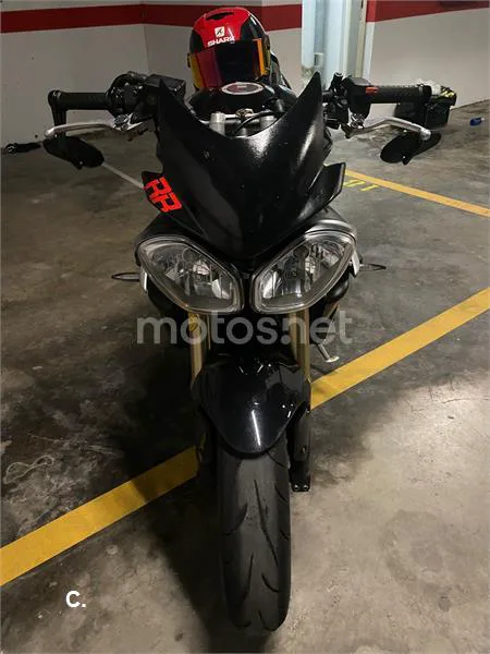 Triumph Street Triple – Vista 6
