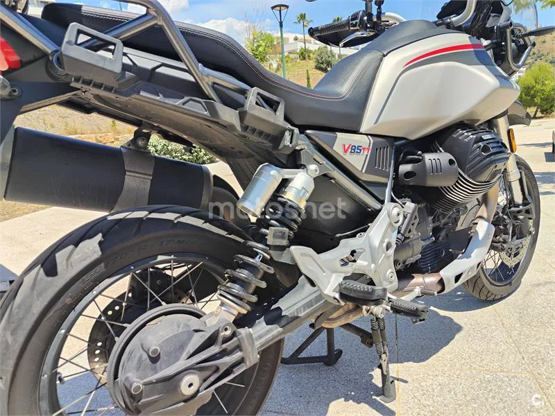 Moto Guzzi V85 TT 9299 € 2024 Málaga - 2
