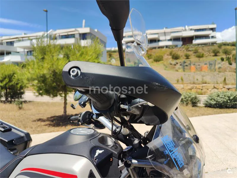 Moto Guzzi V85 TT – Vista 4