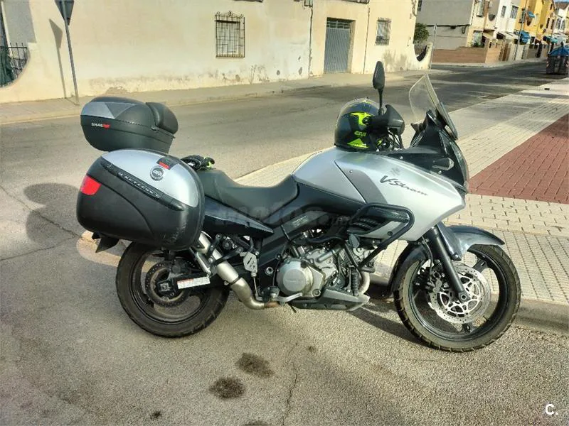 Suzuki V-Strom 1000 – Vista 9