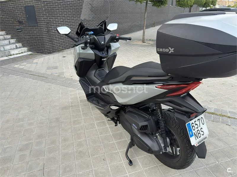 Honda Forza 350 – Vista 4