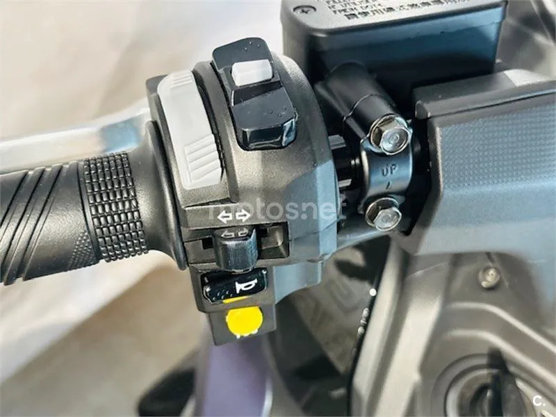 SYM Maxsym TL 508 – Vista 8