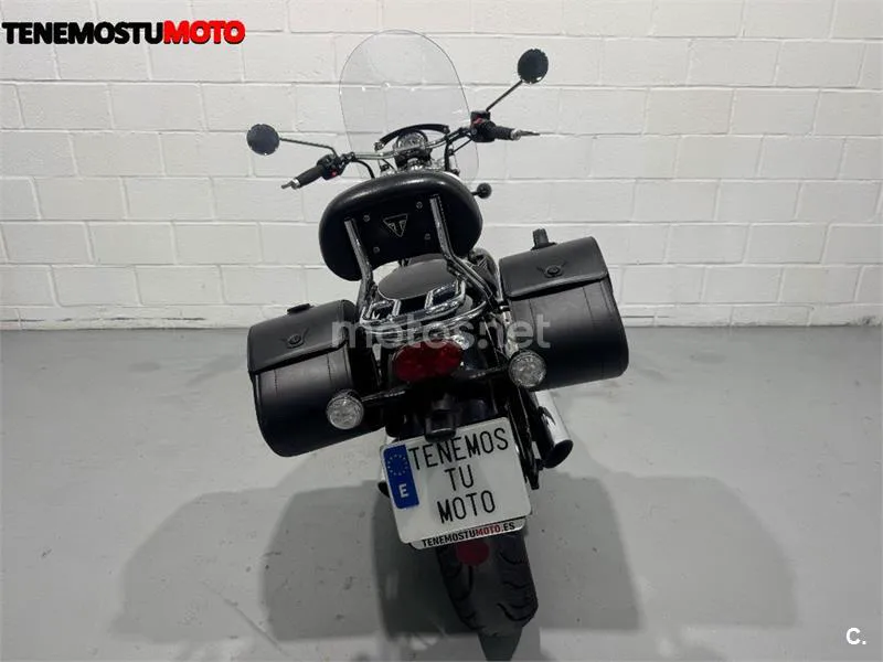 Triumph Bonneville Speedmaster – Vista 8