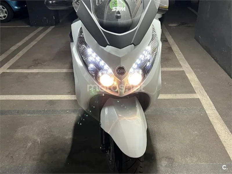 SYM Maxsym 400 – Vista 5