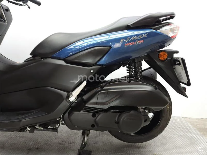 Yamaha NMAX – Vista 18