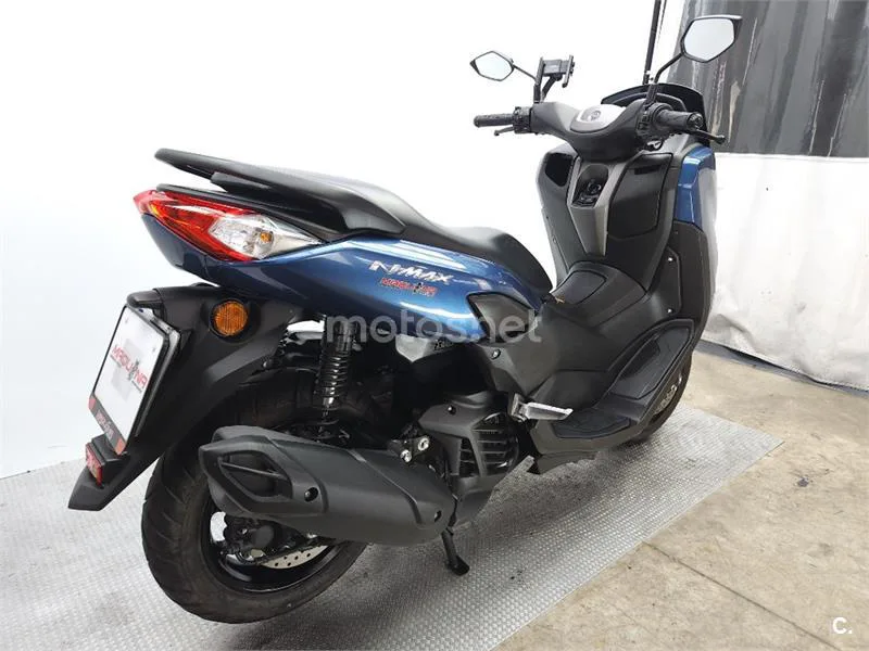 Yamaha NMAX – Vista 4