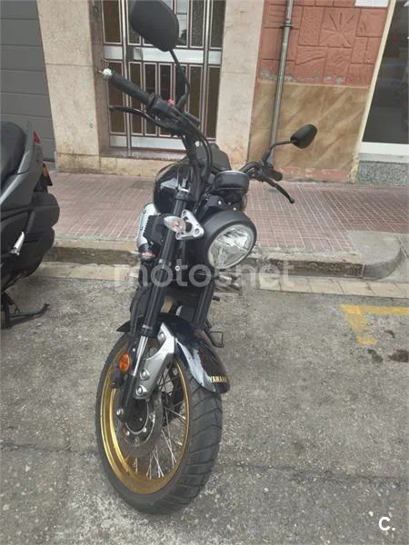 Yamaha XSR 125 – Vista 3