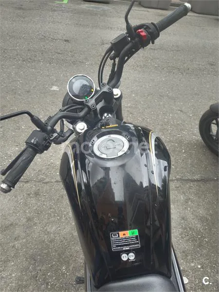Yamaha XSR 125 – Vista 4