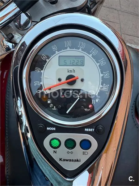 Kawasaki VN 2000 Classic – Vista 2