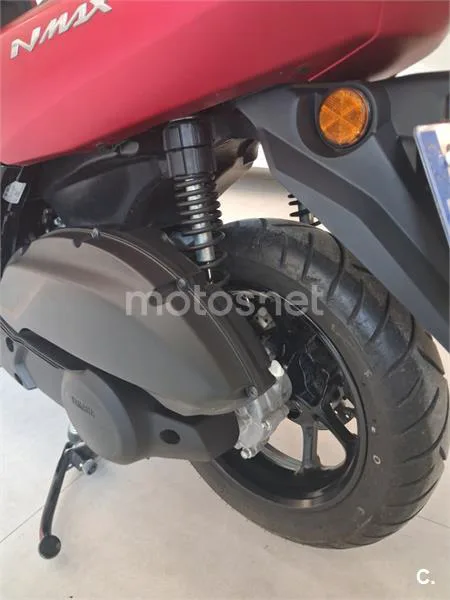 Yamaha NMAX – Vista 4