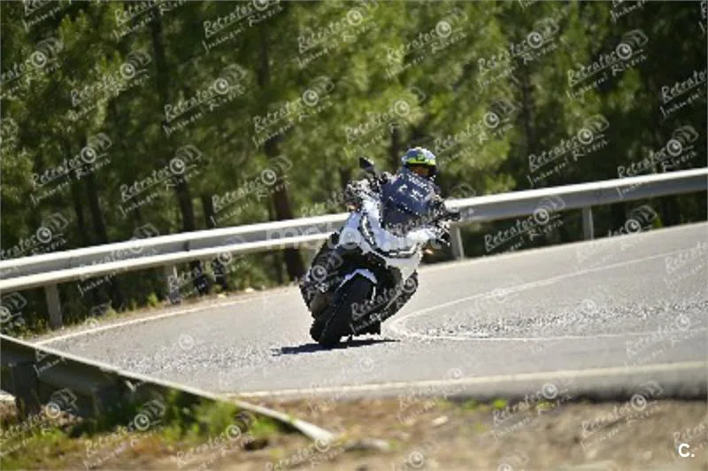 Honda NT1100 – Vista 3