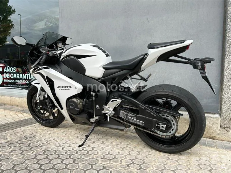 Honda CBR 1000 RR Fireblade – Vista 3