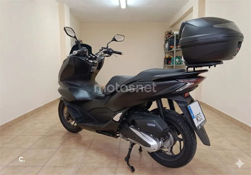 Honda PCX 125 – Vista 3