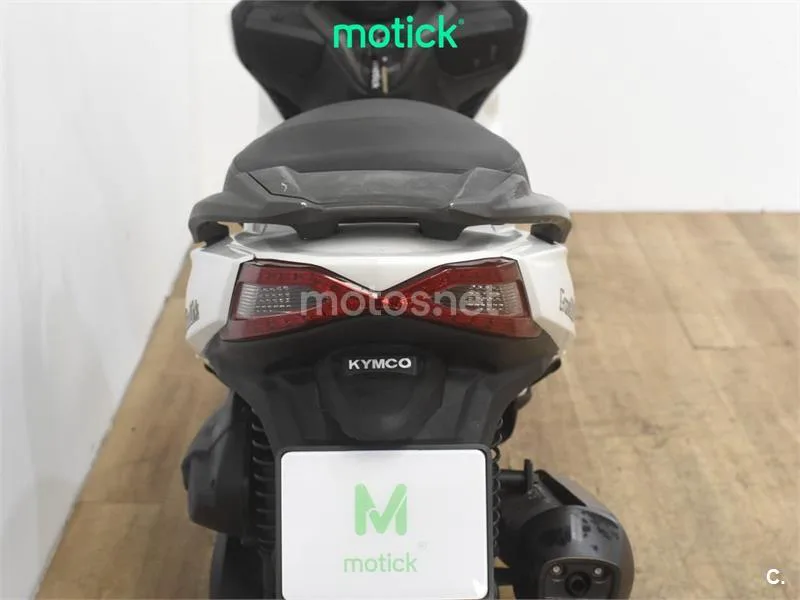 Kymco Grand Dink 125 – Vista 6