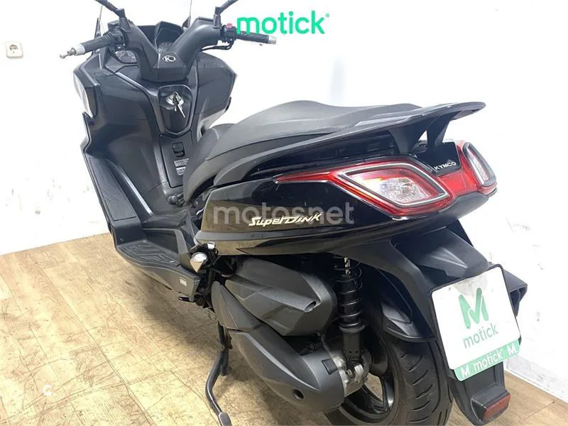 Kymco Super Dink 350 – Vista 11
