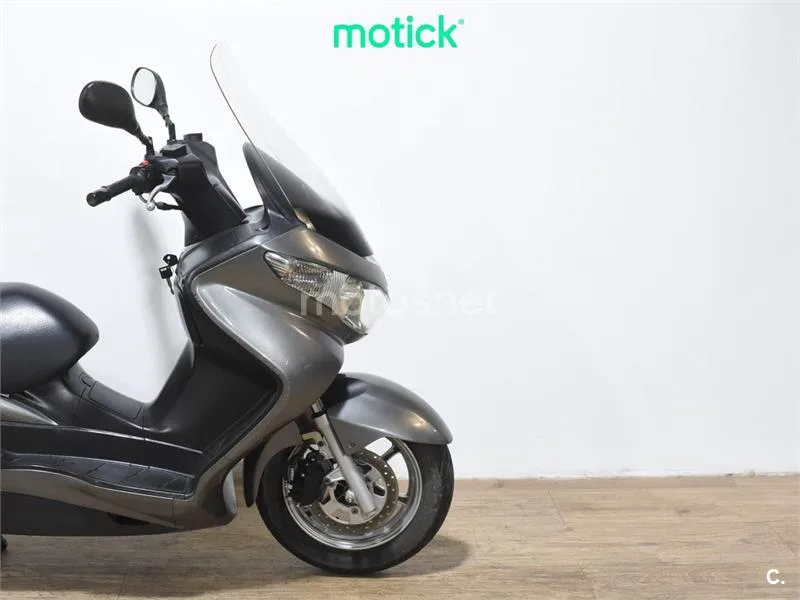Suzuki Burgman 200 – Vista 4