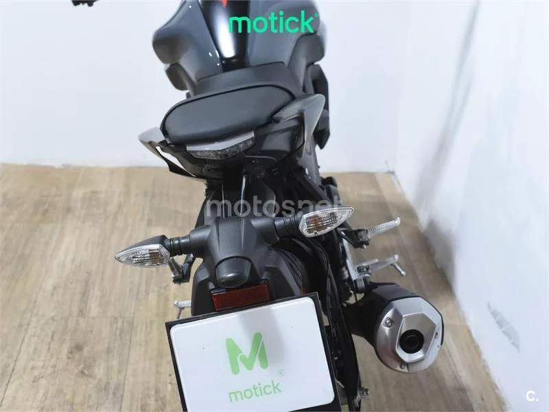 Yamaha MT-125 – Vista 6