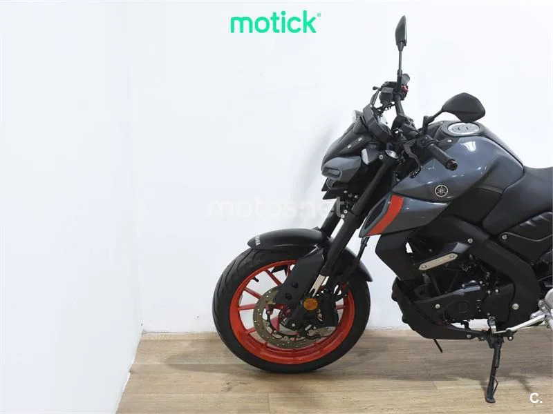 Yamaha MT-125 – Vista 8
