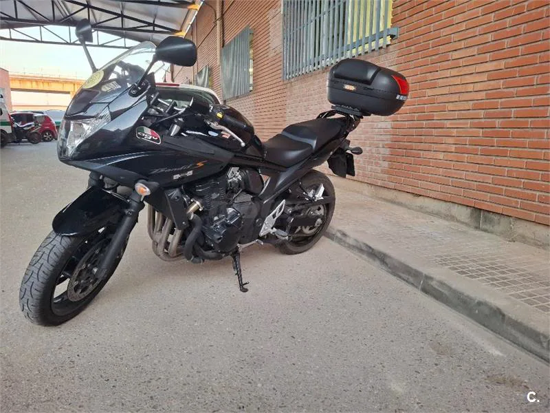 Suzuki Bandit 650 S – Vista 2