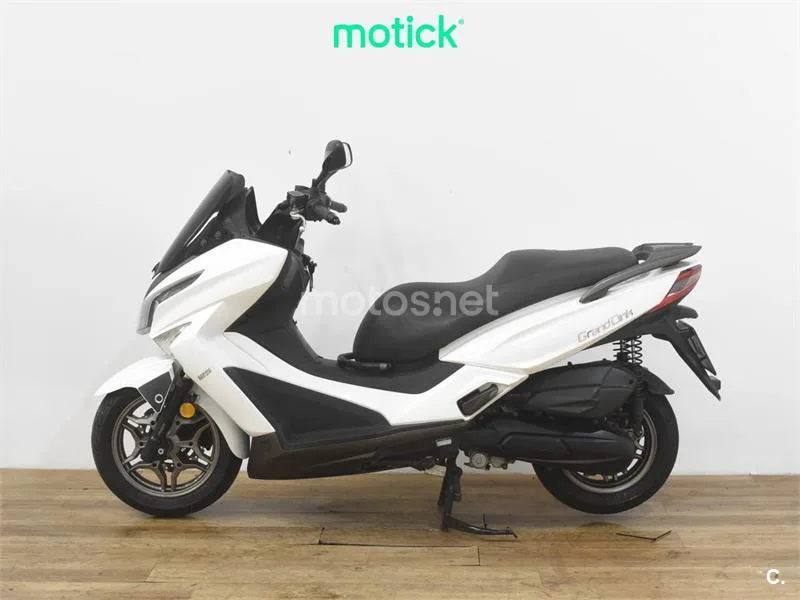 Kymco Grand Dink 125 – Vista 7