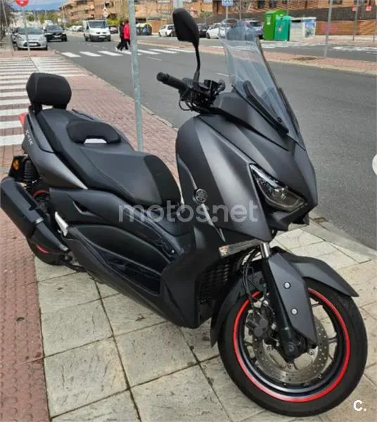 Yamaha XMAX 300 – Vista 3