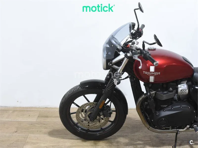 Triumph Street Twin – Vista 8