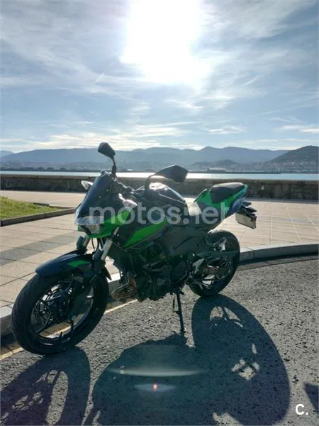 Kawasaki Z400 – Vista 20