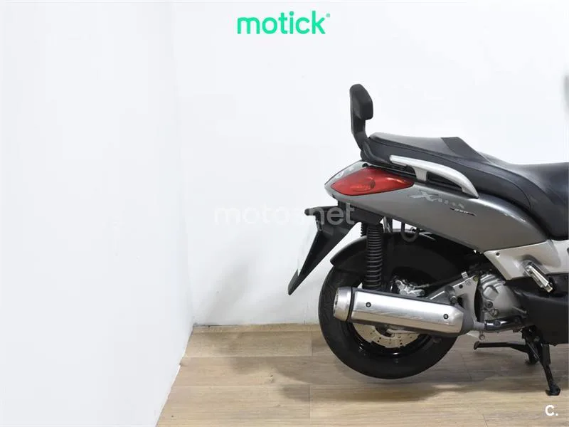 Yamaha XMAX 250 – Vista 3