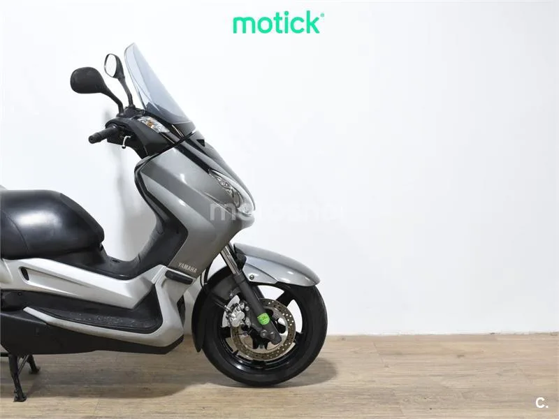 Yamaha XMAX 250 – Vista 4