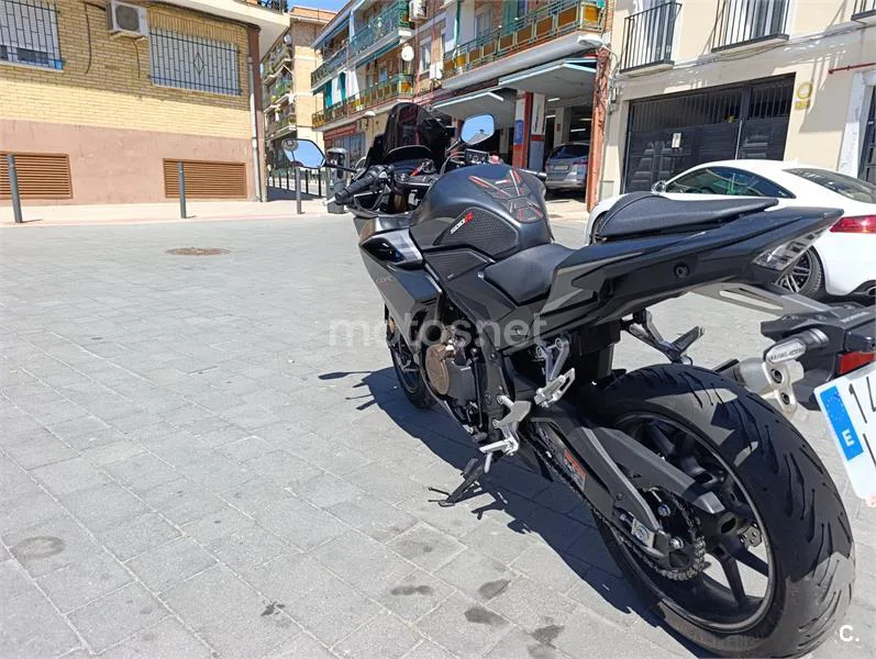 Honda CBR 500 R – Vista 4