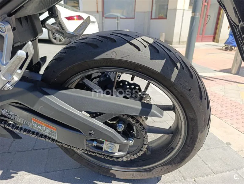 Honda CBR 500 R – Vista 8
