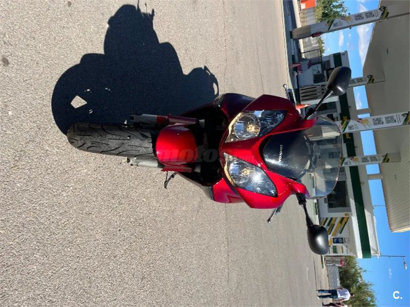 Honda VFR 800 FI – Vista 3