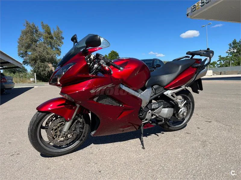 Honda VFR 800 FI – Vista 6